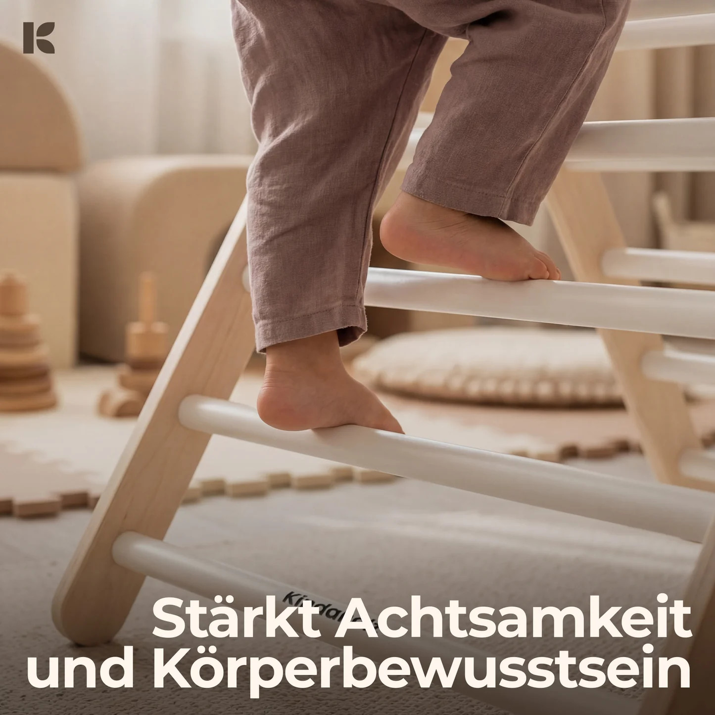 Kindaholz SAMI Kletterdreieck mit MIKA Rutschrampe Weiß Indoor Kletterset aus FSC-Holz von Kindaholz