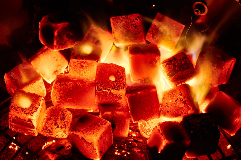 12KG KOKOKO CUBES für Cobb Holzkohlegrill & Minion-Ring & Dutch Oven von McBrikett