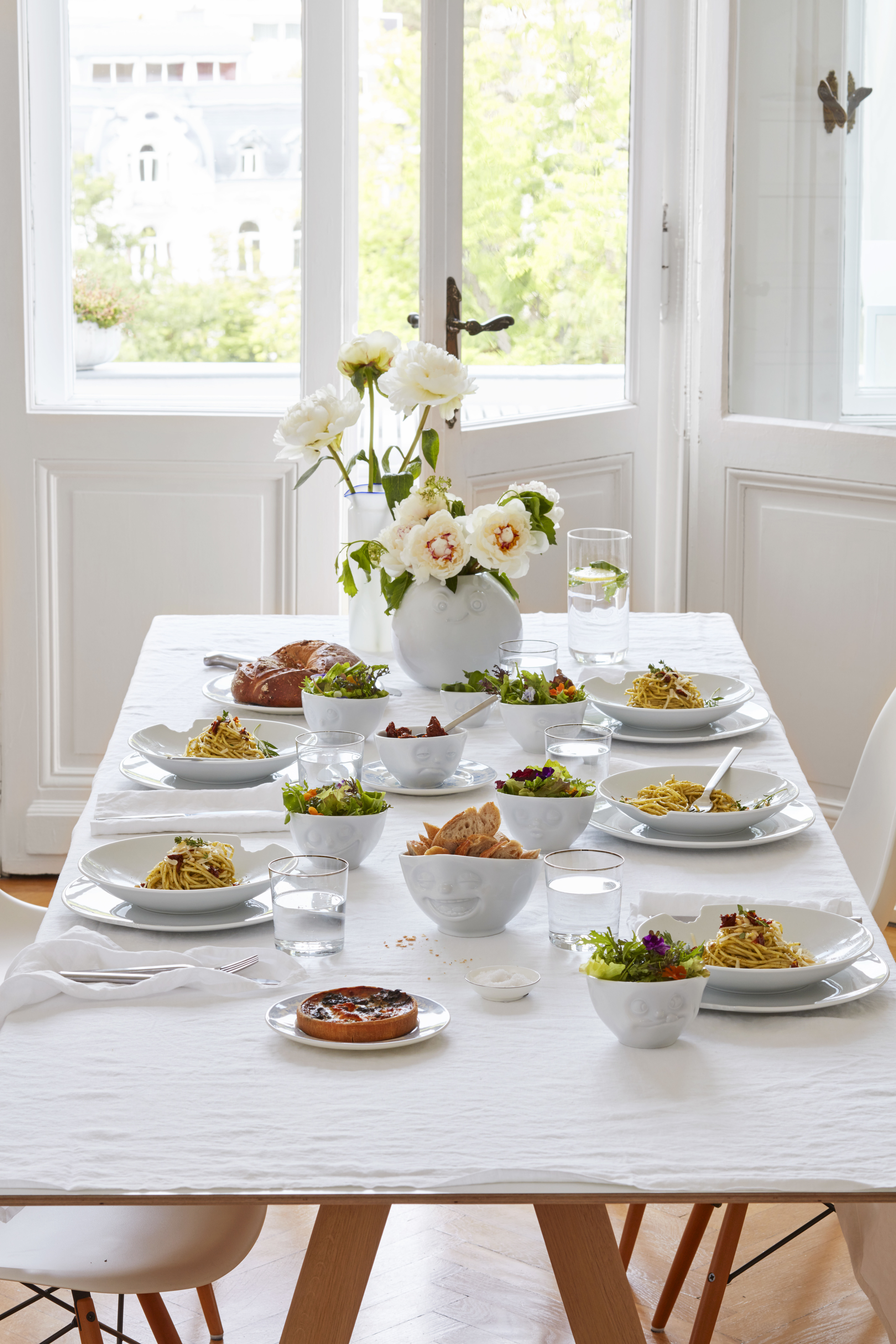 58products | Schale Lachend in weiß 500ml ideal für leckeres Müsli + Suppen + Salate + Pasta + Süßigkeiten | Made in Germany von 58products