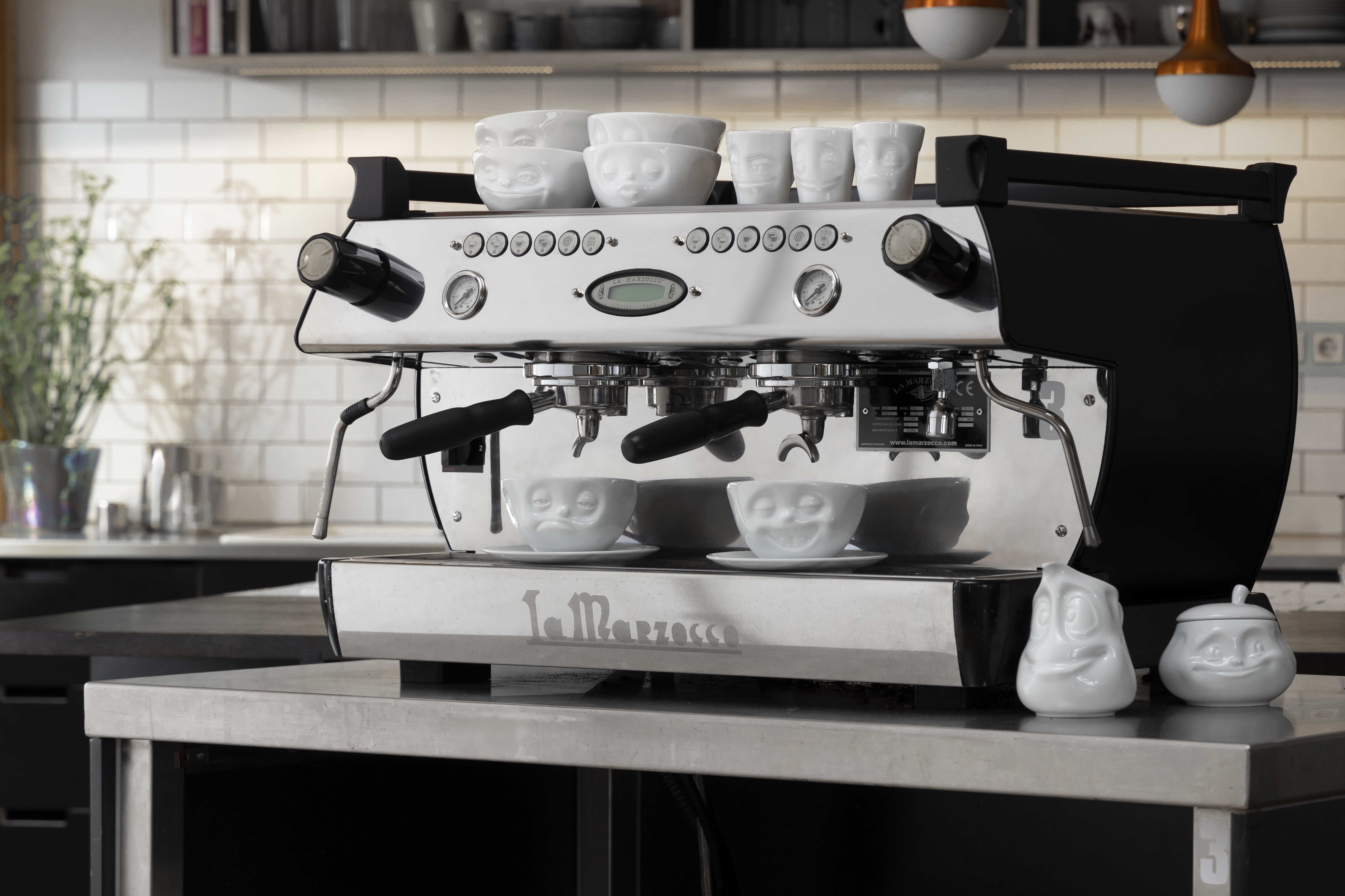 58products | Kaffeetasse Lachend weiß 200 ml ideal für Kaffee + Tee + Kakao | Made in Germany von 58products